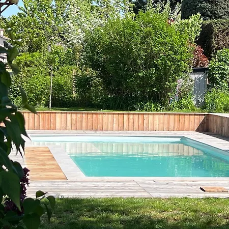 Villa Jolie Maison Cosy, Grand Jardin, En Bordure De La Via Fluvia Yssingeaux